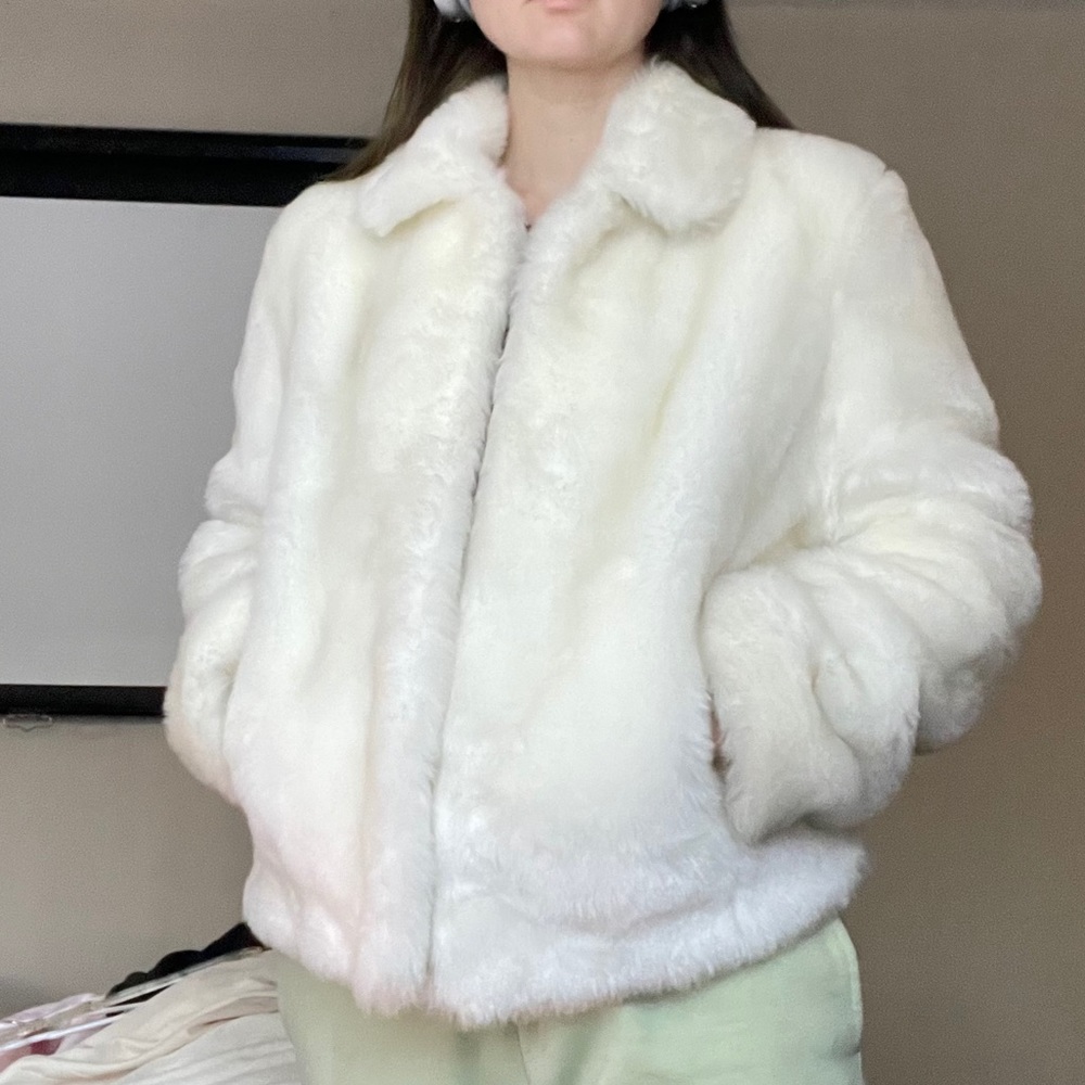 White House Black Market White Faux Fur Coat